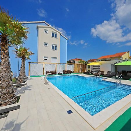 Villa Nika บาร์บินเย ภายนอก รูปภาพ