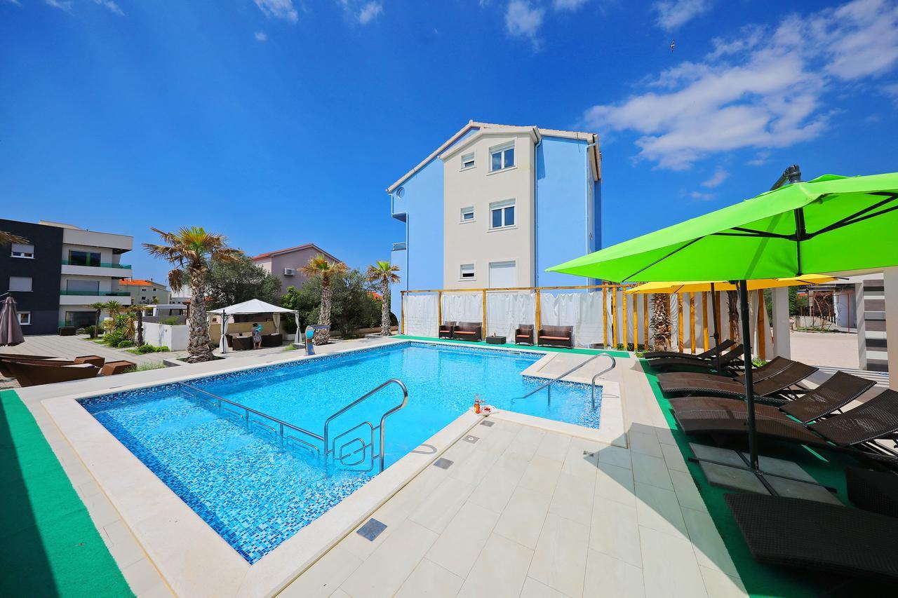 Villa Nika บาร์บินเย ภายนอก รูปภาพ
